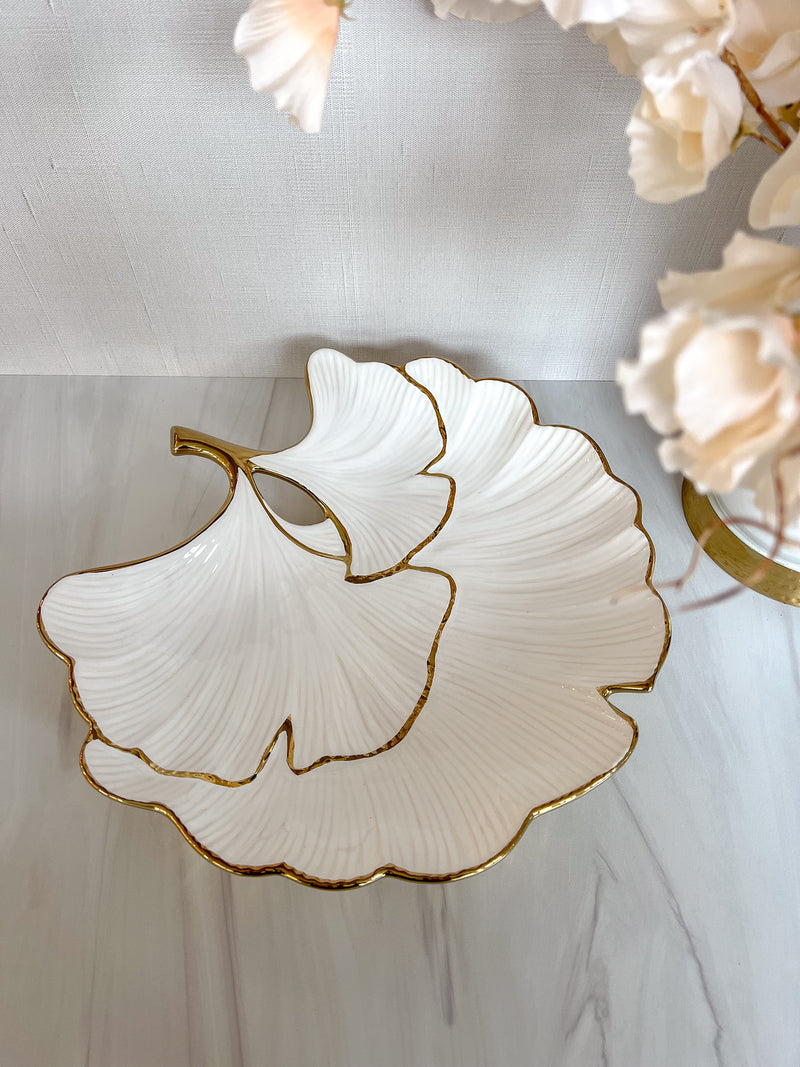 White Porcelain Sectional Leaf Bowl with Gold Edge