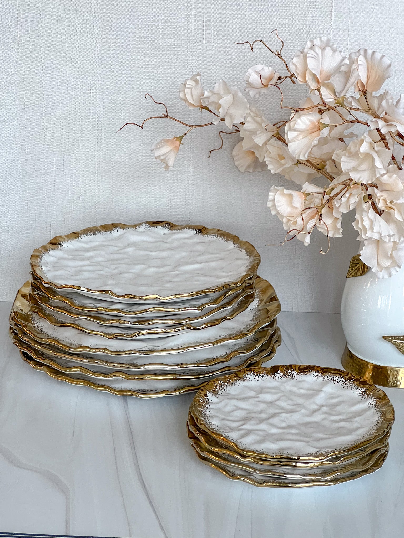 White Porcelain Textured Dinnerware with Gold Edge (3 Styles)