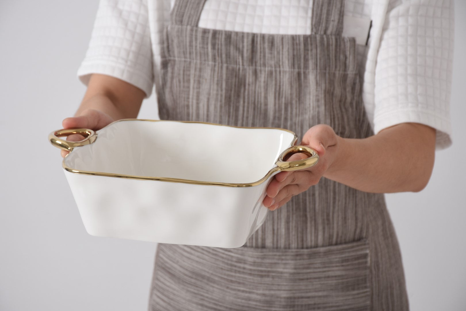 Golden Handles Square Baking Dish