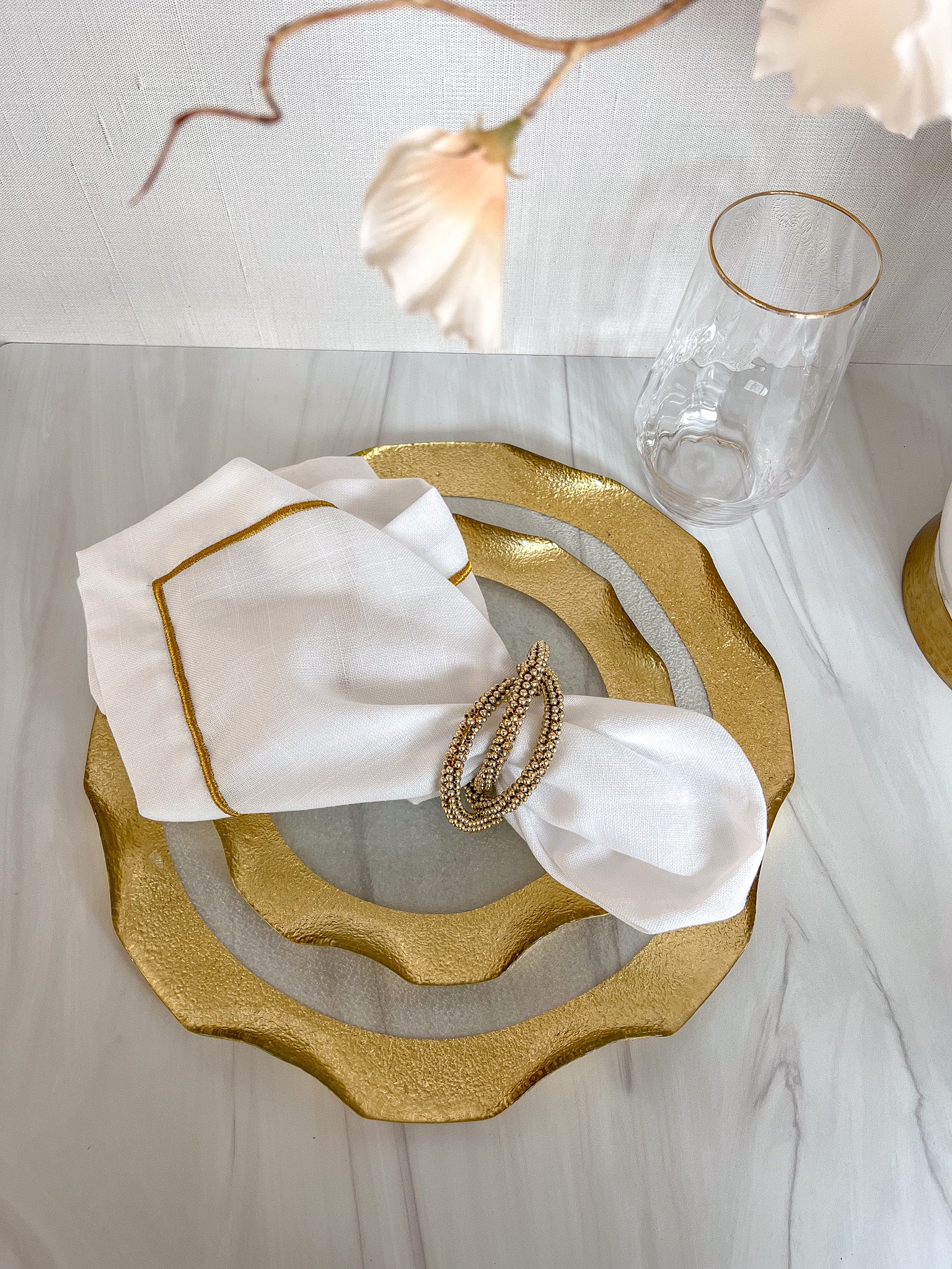 Set of 4 Wavy Gold Dinnerware (2 Sizes)