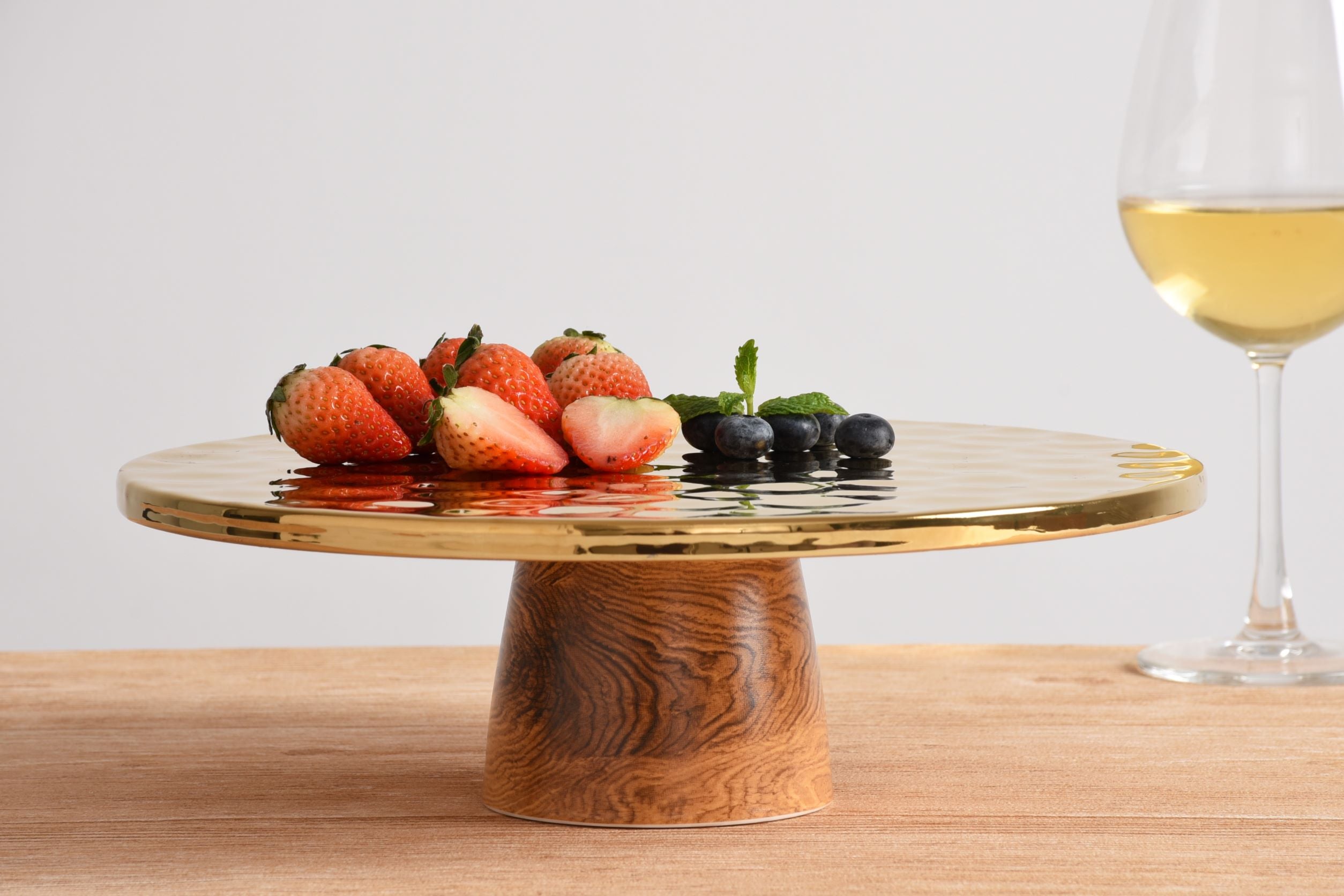 Madera Cake Stand