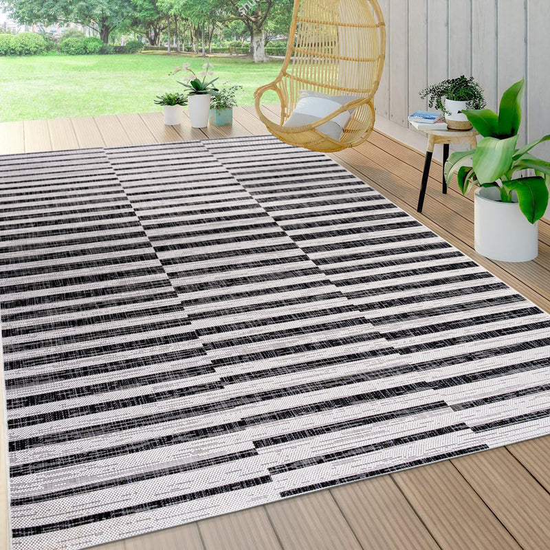 Modern Offset Stripe Indoor/Outdoor Area Rug (6 Colors, 6 Sizes)