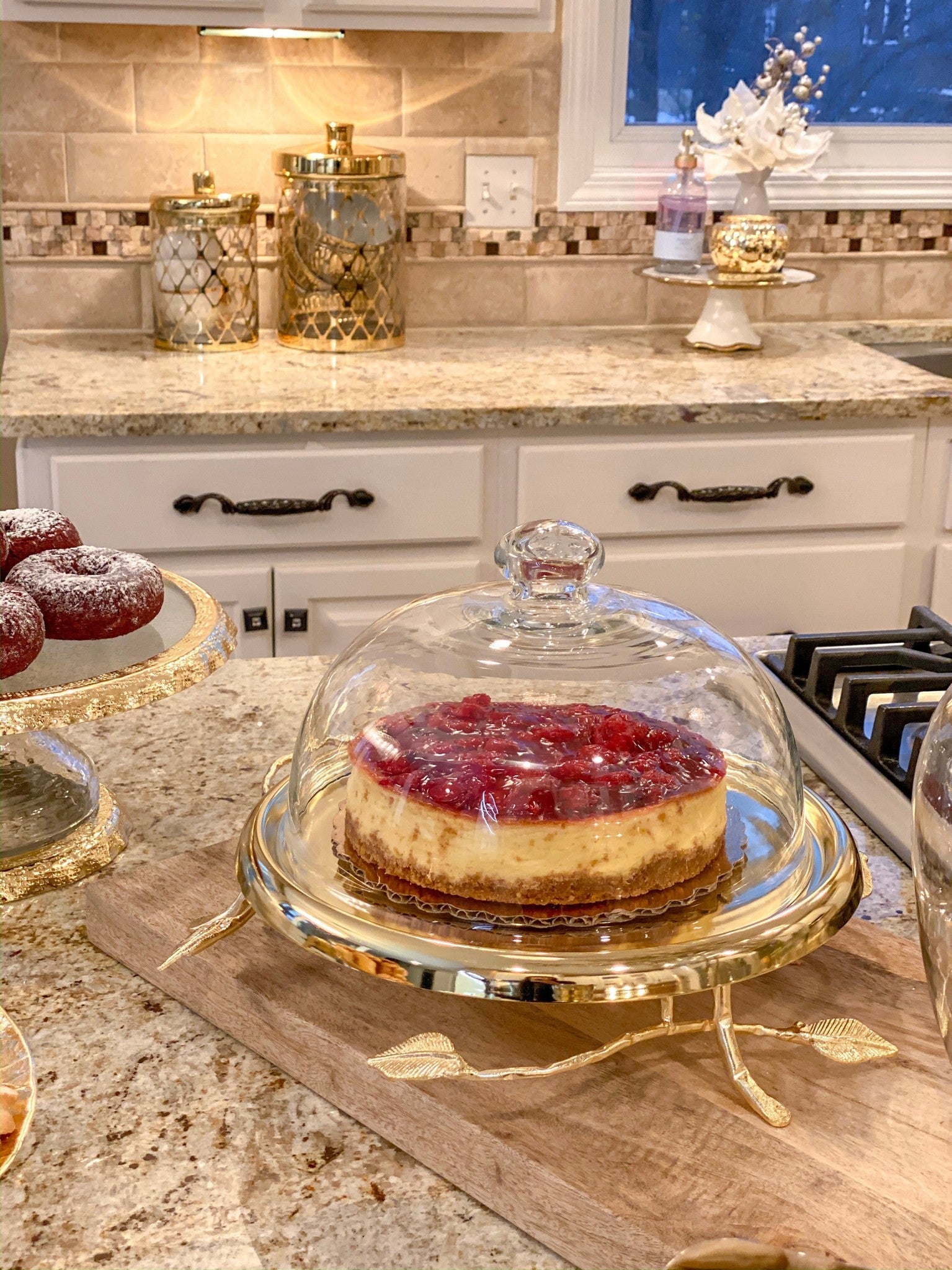 Gold Leaf Detailed Cake Plate w/ Textured Glass Dome-Inspire Me! Home Decor